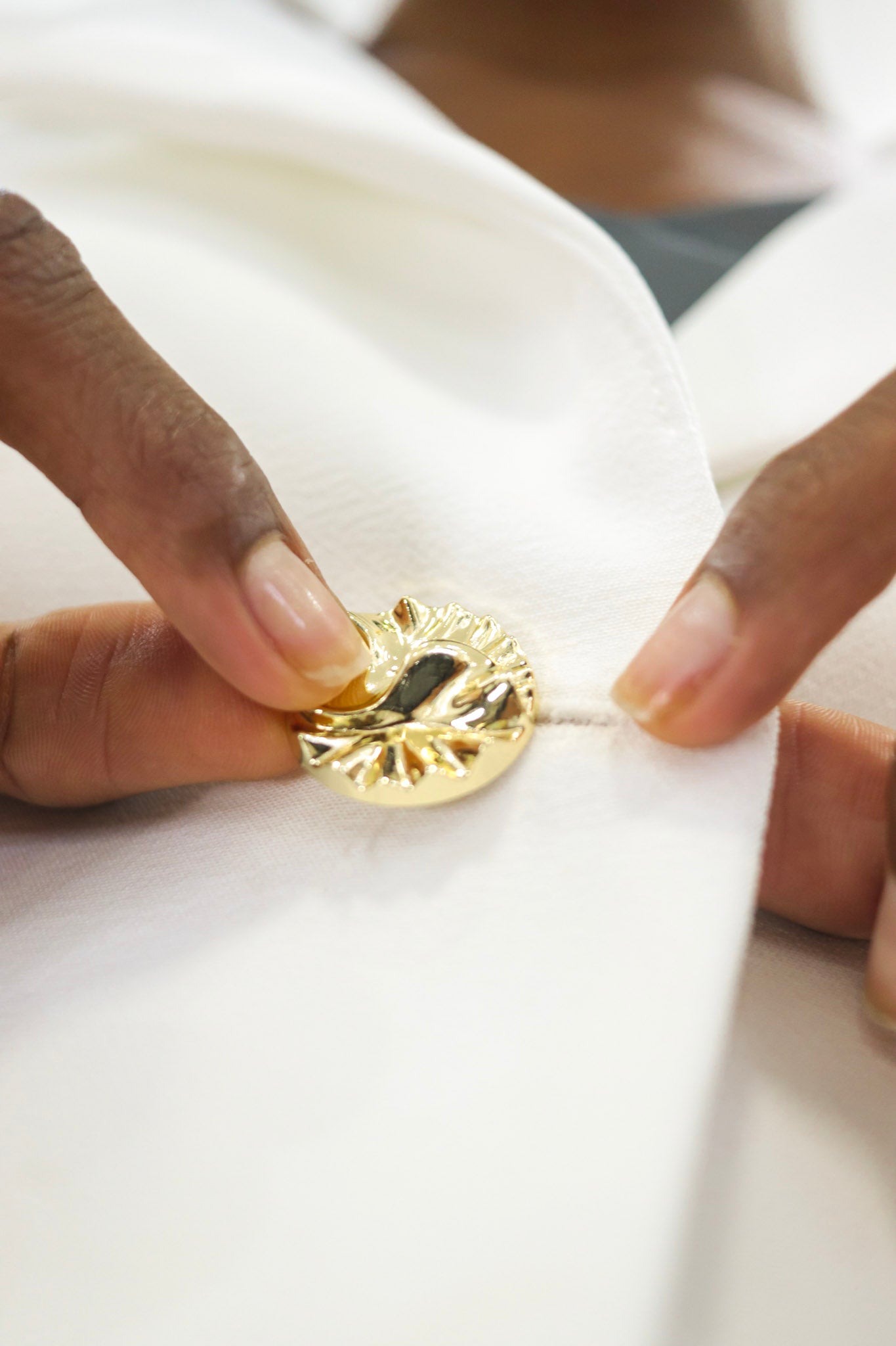 Terninho Feminino Cropped Off-White - Elegância Moderna Yebo